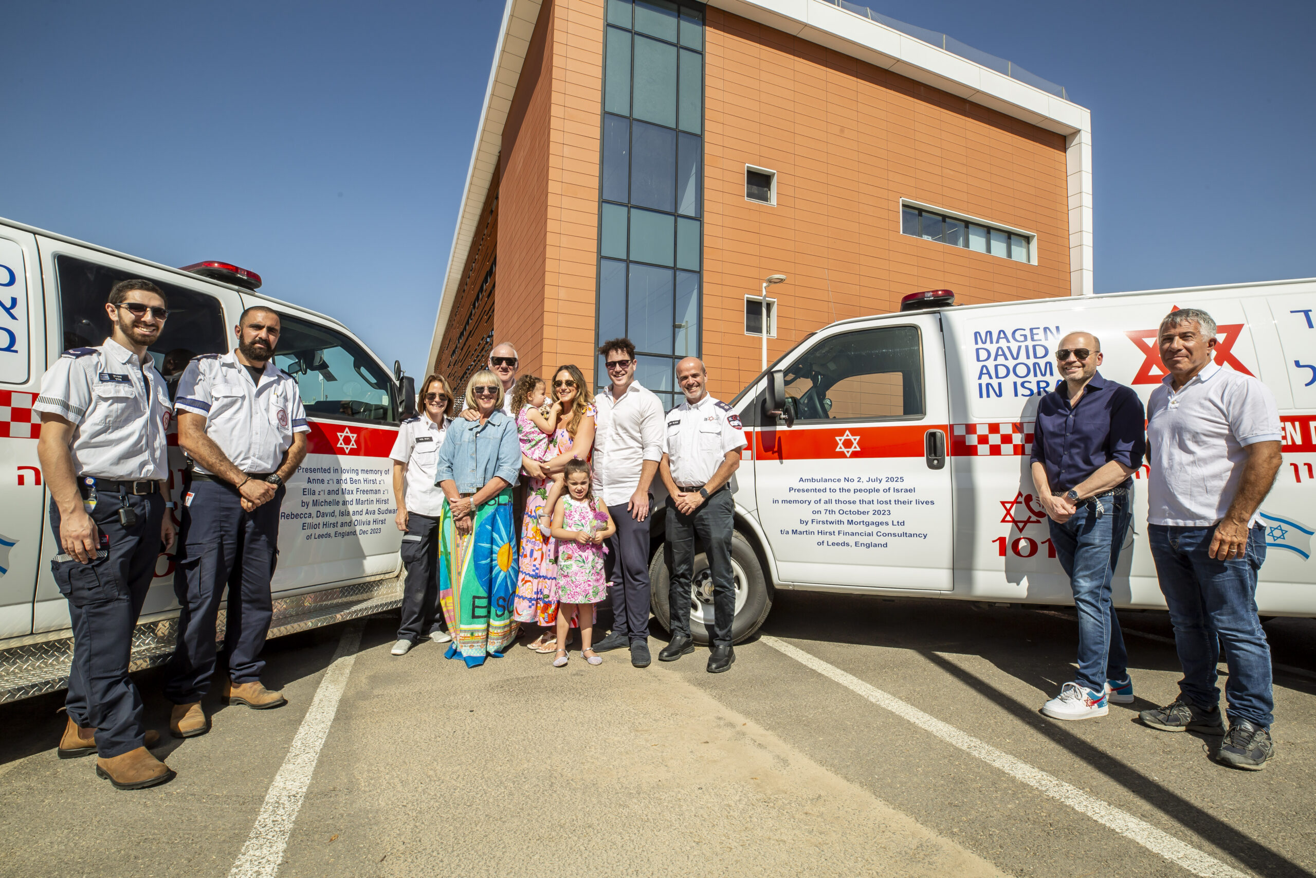 21.10.25-Michelle-and-Martin-Hirst-2-Ambulances-scaled