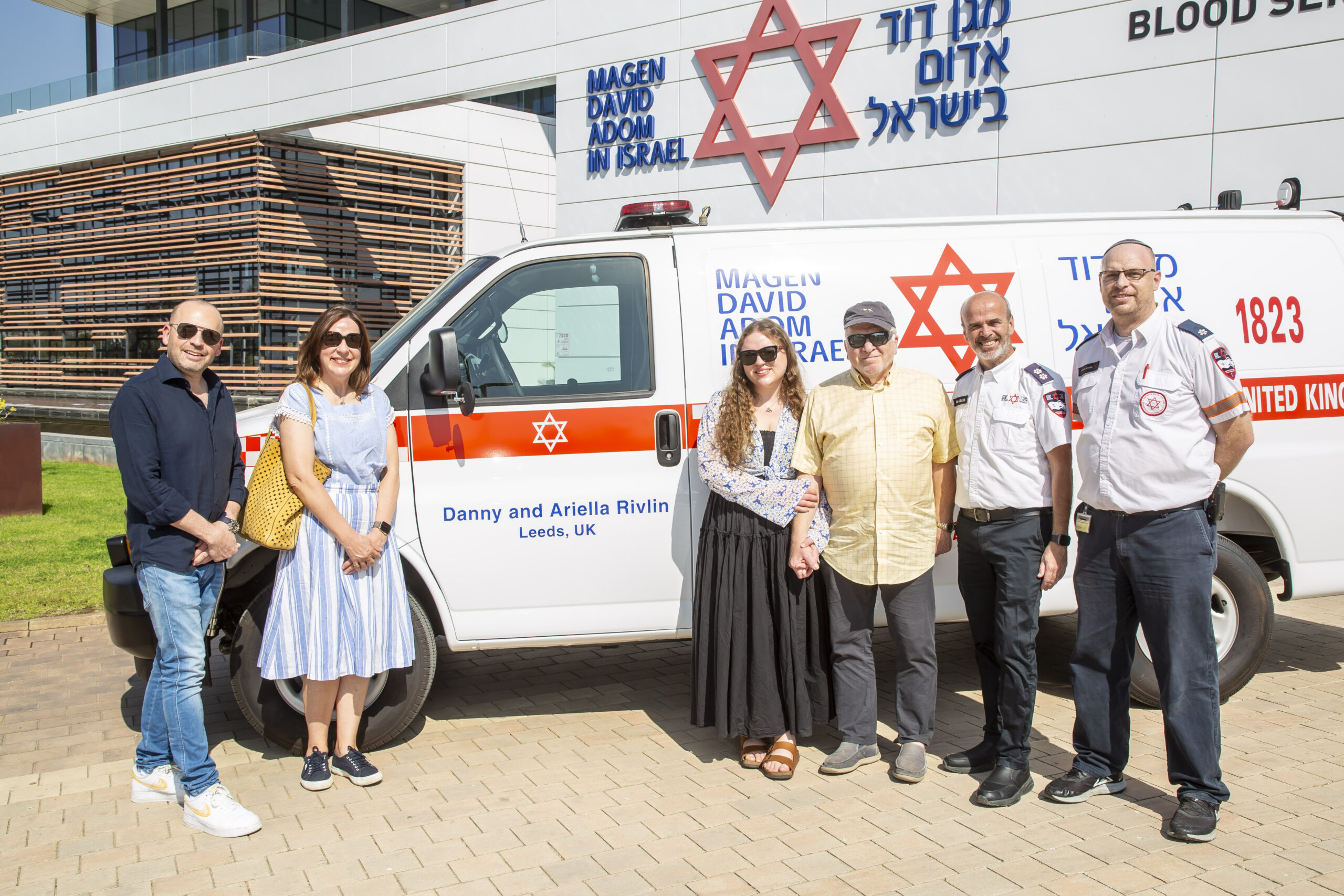 28.10.25-Danny-Rivlin-Ambulance-scaled